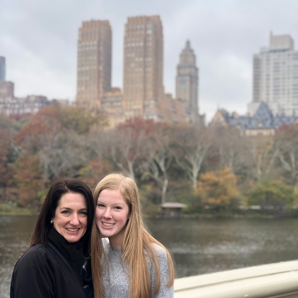 Meet your Posher, Karen - Picture 5 of 5